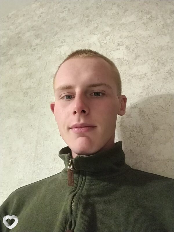 Ян, 24, Хойниках — анкета №1457118