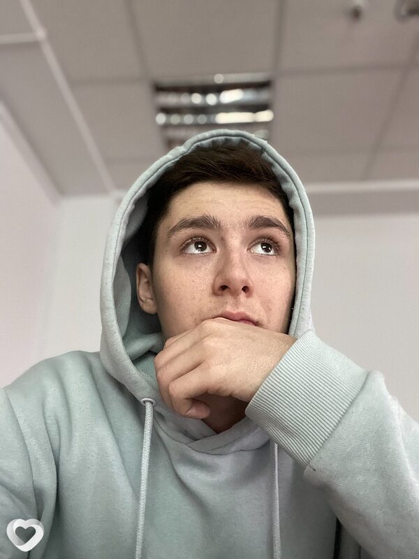 Булат, 21, Москве — анкета №1457756