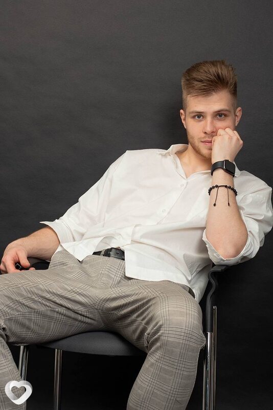 Александр, 27, Москве — анкета №1457686