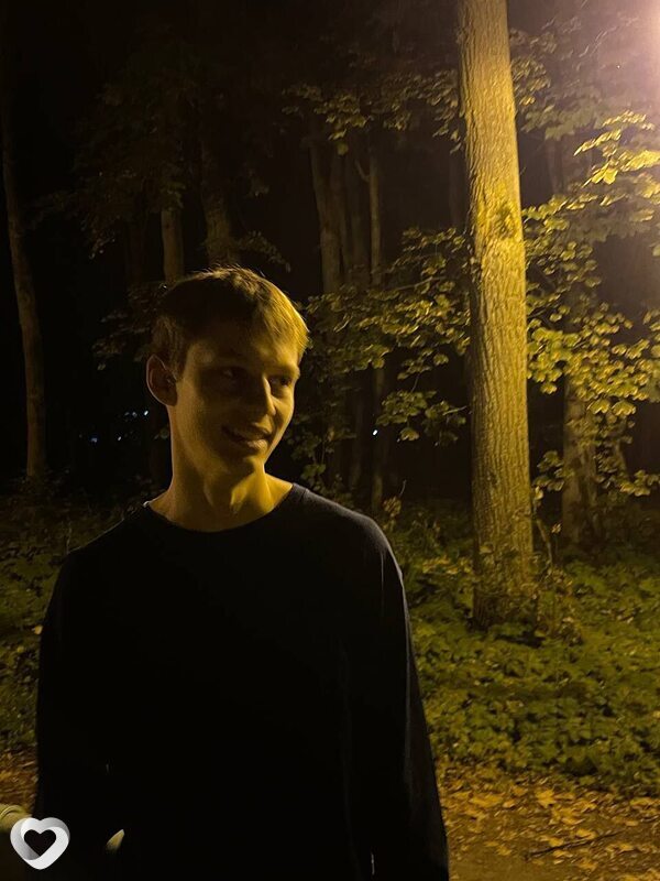 Максим, 20, Минске — анкета №1457788