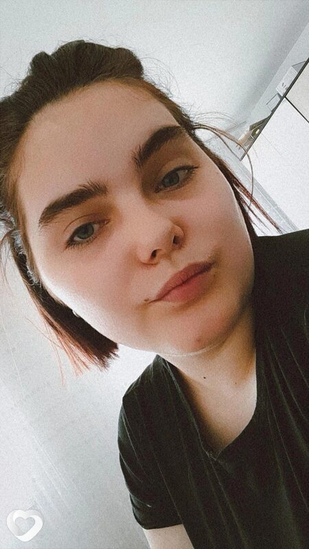 Полина, Аксу