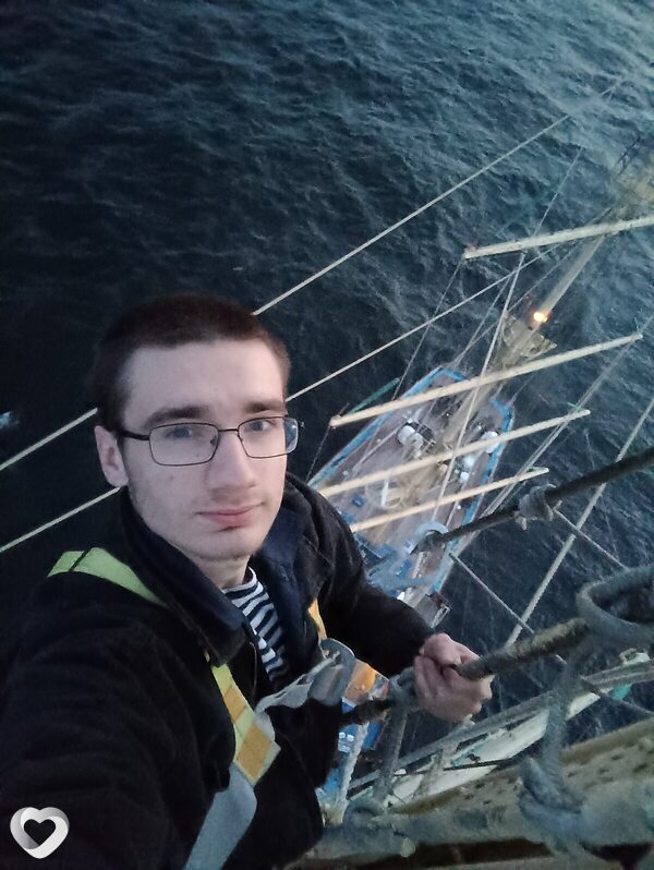 Виталий, 21, Мариуполе — анкета №1459613