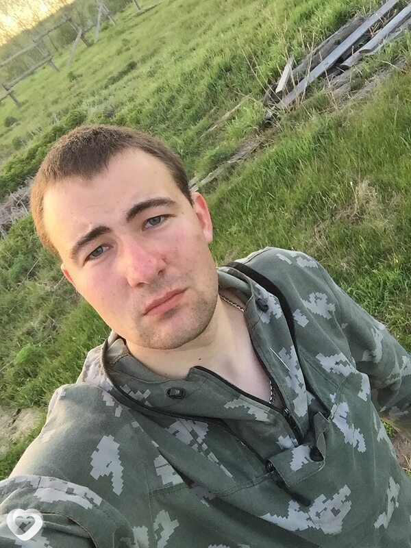 Артем, 24, Красноярске — анкета №1459935
