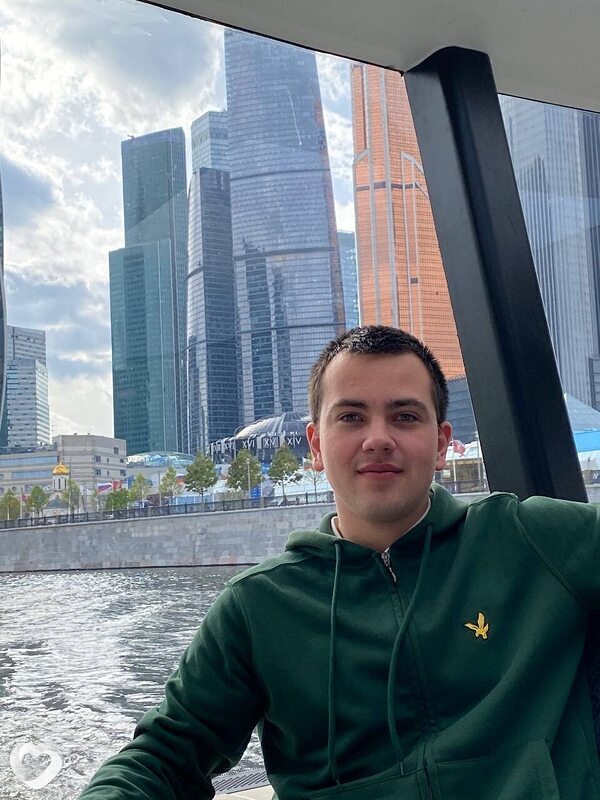 Илья, 20, Москве — анкета №1460138