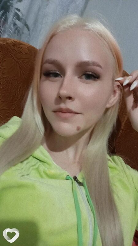 Настя, 24, Орше — анкета №1461843