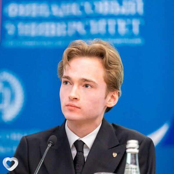 Артур, 21, Москве — анкета №1461744