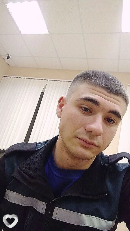 Артëм, 20, Борисове — анкета №1462913