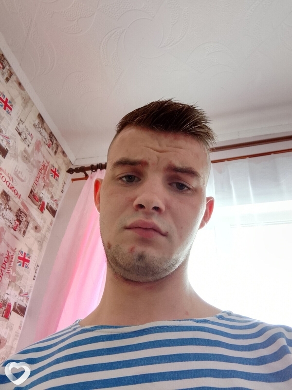 Артур, 22, Ачинске — анкета №1463068