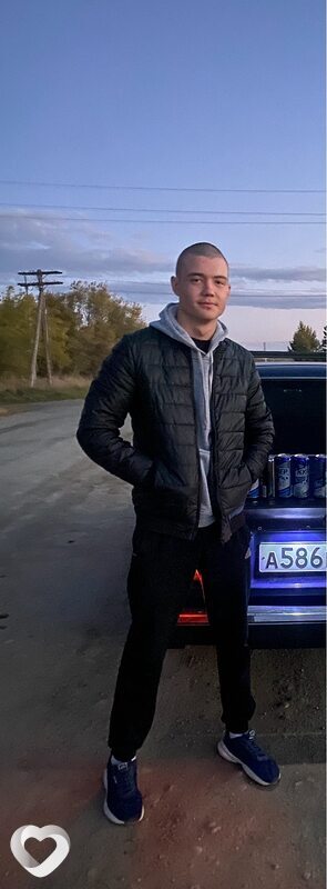Евгений, 22, Бийске — анкета №1464330