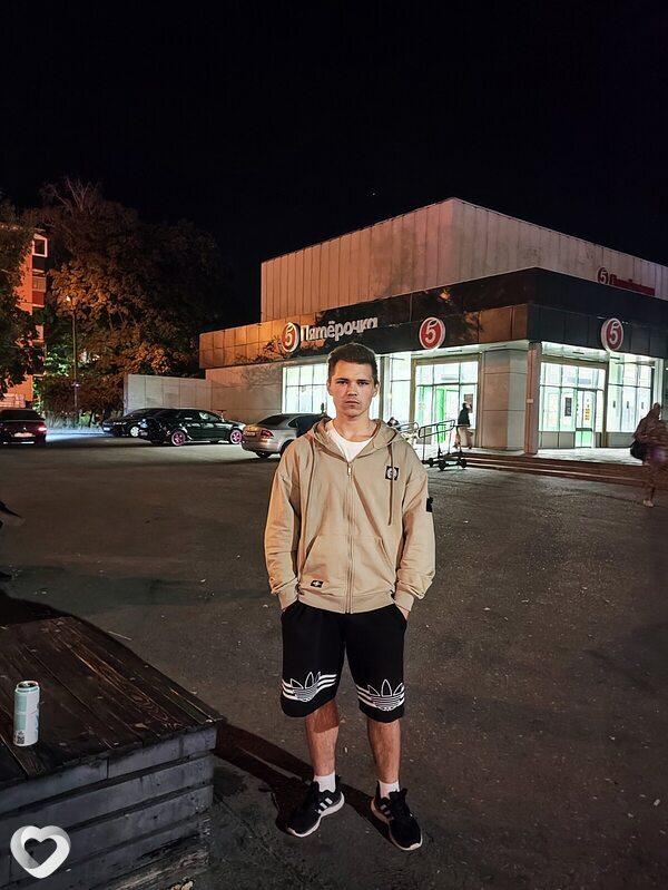 Максим, 20, Липецке — анкета №1465151