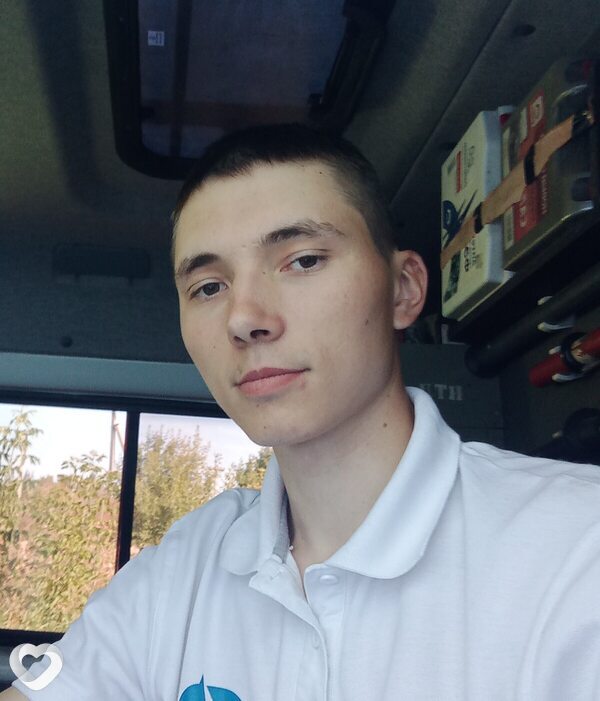Александр, 21, Барнауле — анкета №1466603