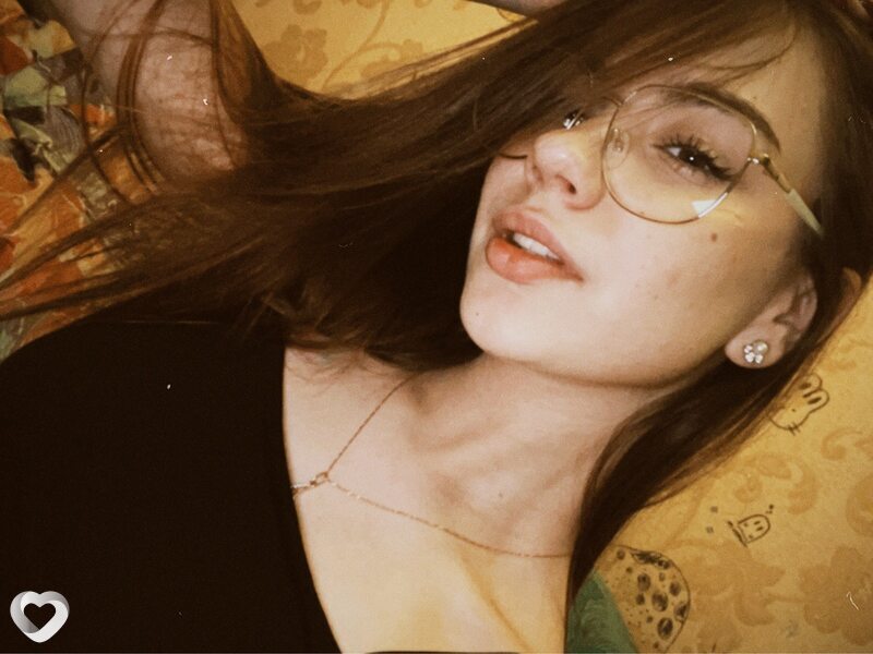 Алёна, 20, Новосибирске — анкета №1468165