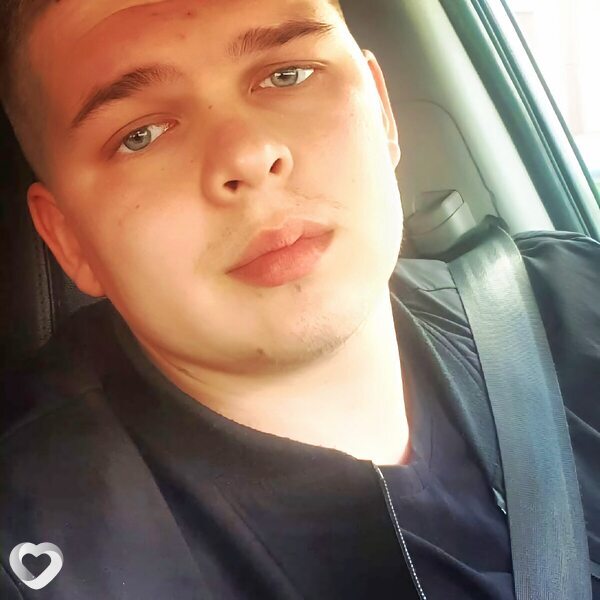 Максим, 28, Нягани — анкета №1468649