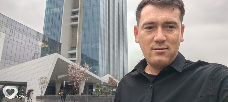 Арсен, 31, Свободном — анкета №1470407