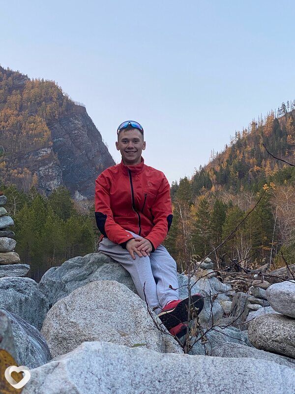 Александр, 21, Улан-Удэ — анкета №1470790