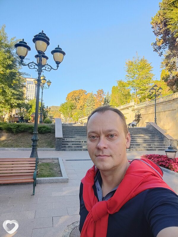 Юрий, 41, Москве — анкета №1470759