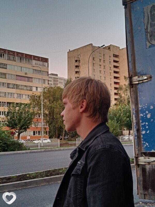 Игорь, 20, Москве — анкета №1471233