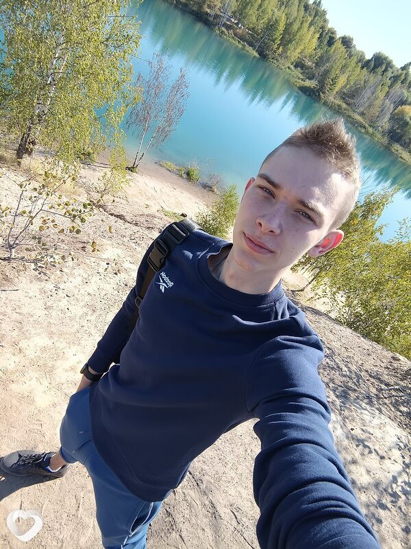 Глеб, 22, Москве — анкета №1472559