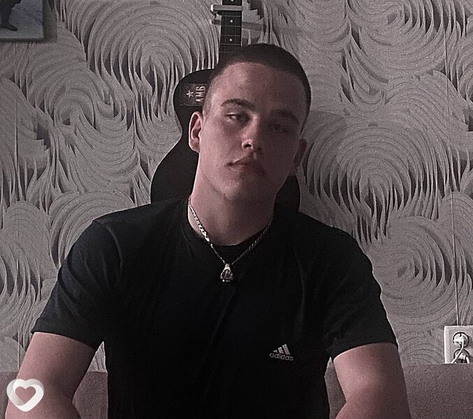 Лев, 19, Южноуральске — анкета №1474626