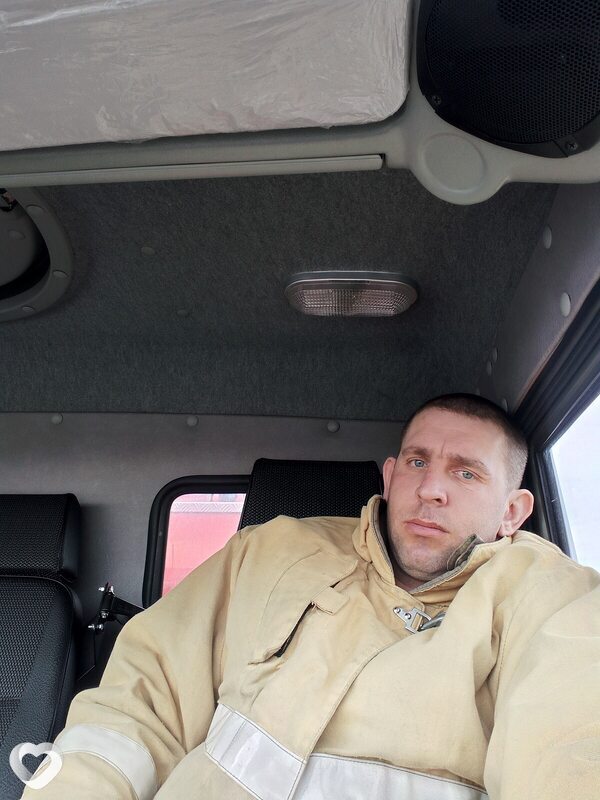 Денис, 38, Миллерове — анкета №1474098