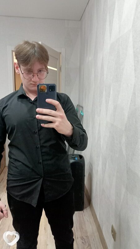 Иван, 20, Томске — анкета №1475402