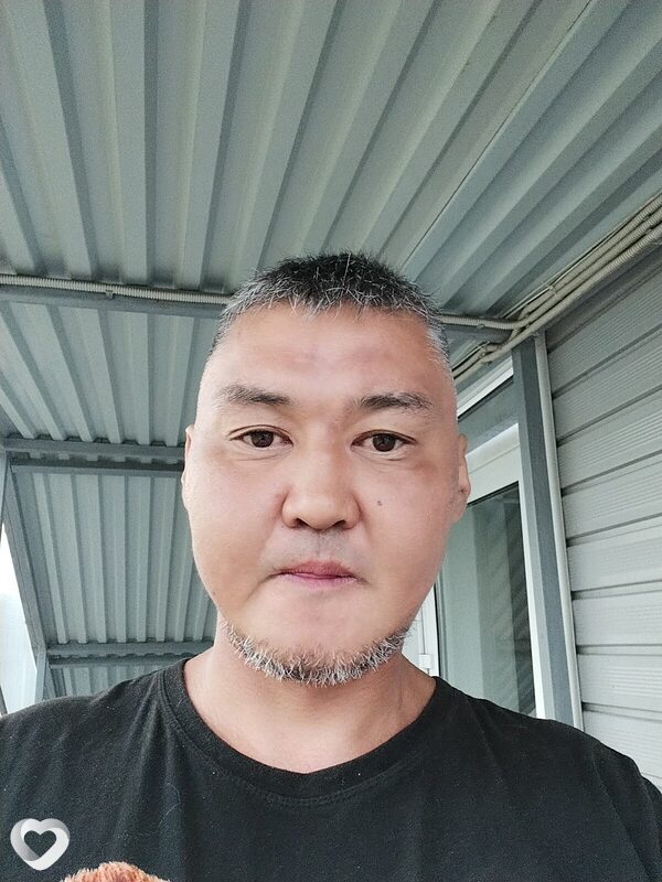 Юрий, 39, Шелехове — анкета №1476281