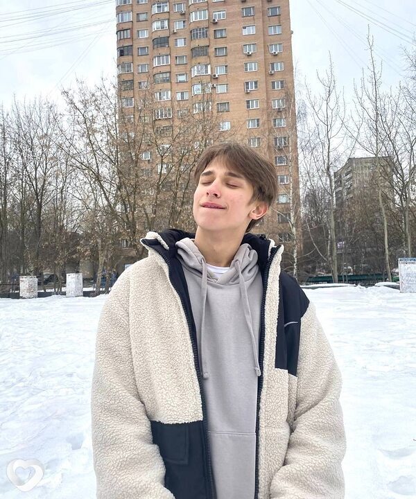Ванечка, 20, Москве — анкета №1476704