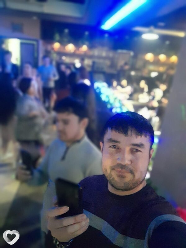 Алик, 36, Москве — анкета №1477341