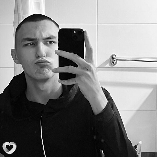 Илья, 21, Иркутске — анкета №1477503