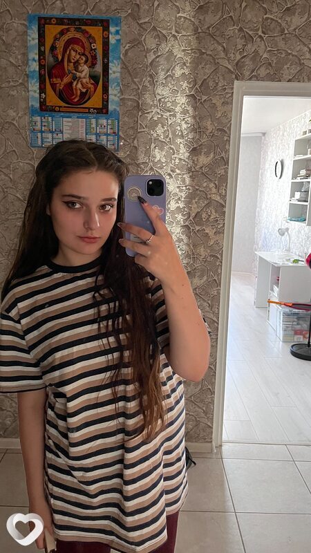 Алекса, 21, Минске — анкета №1479266