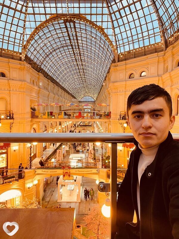 Джони, Москва