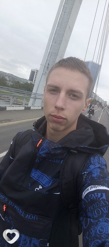 Виталя, 22, Абакане — анкета №1479730