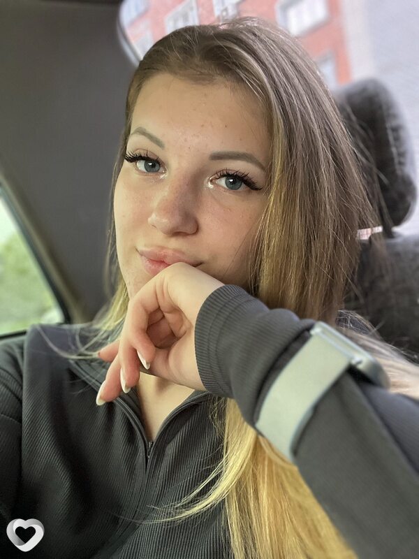 Ульяна, 21, Новосибирске — анкета №1480540