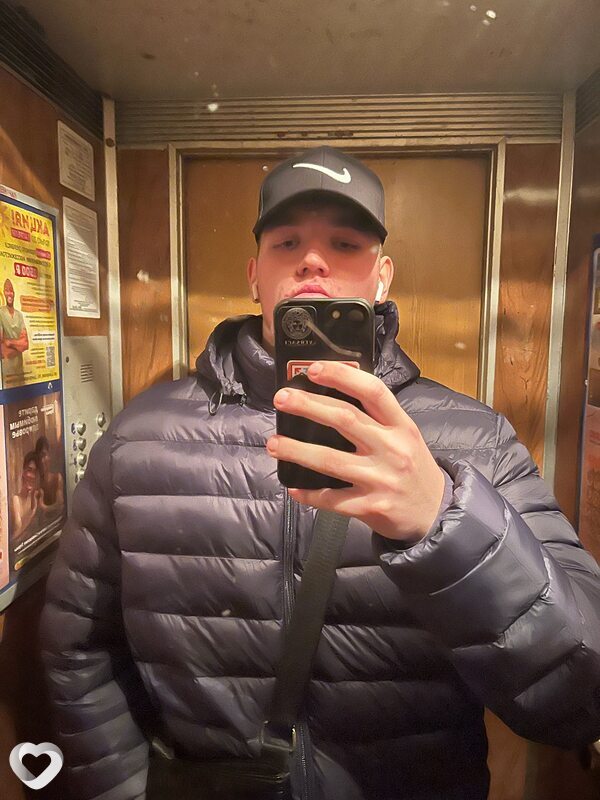 Данила, 21, Самаре — анкета №1480340