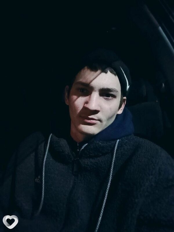 Кирилл, 21, Белове — анкета №1480749