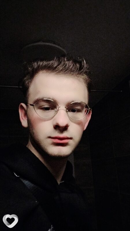 Вова, 21, Николаеве — анкета №1481012