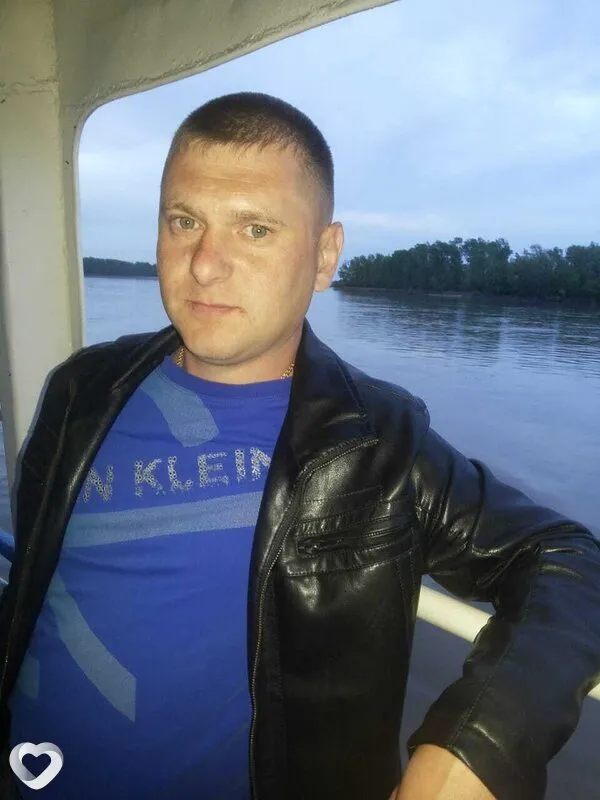 Александр, 37, Барнауле — анкета №1481030
