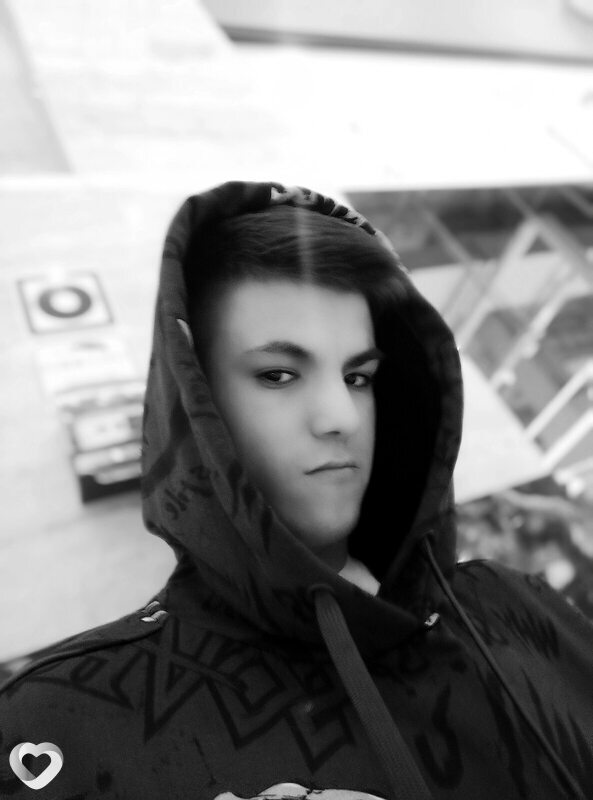 Даня, 22, Москве — анкета №1481650