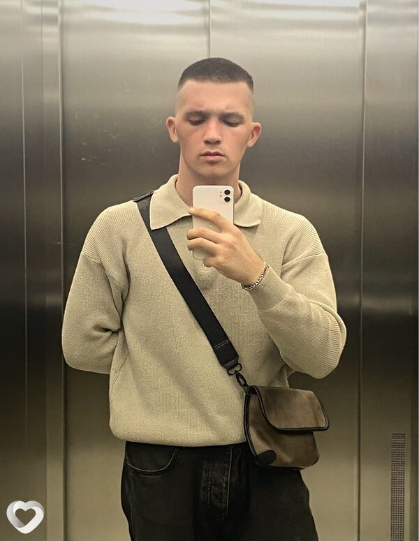 Никита, 21, Москве — анкета №1482365