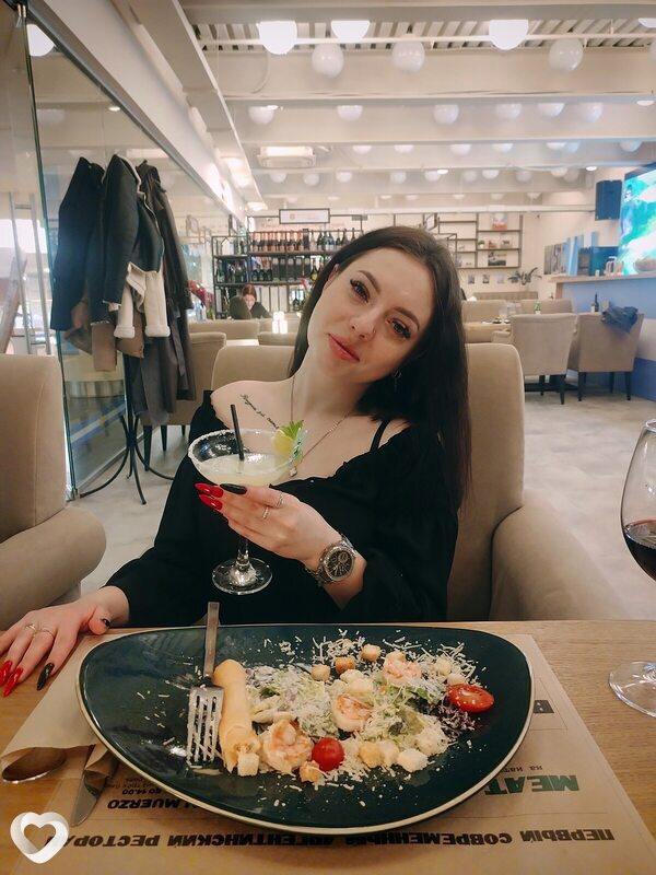 Карина, 22, Белгороде — анкета №1482471