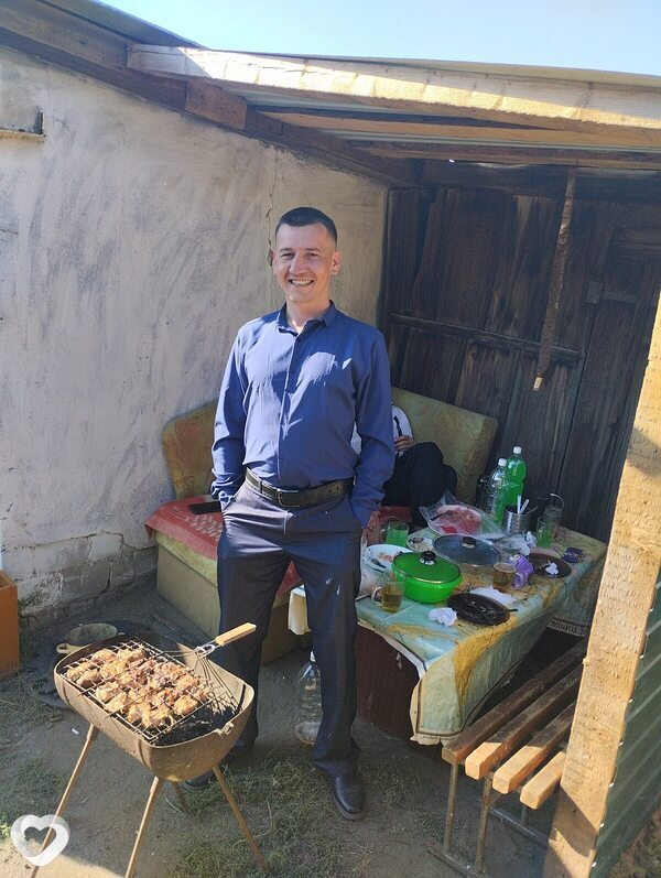 Юрий, 38, Яровом — анкета №1482492