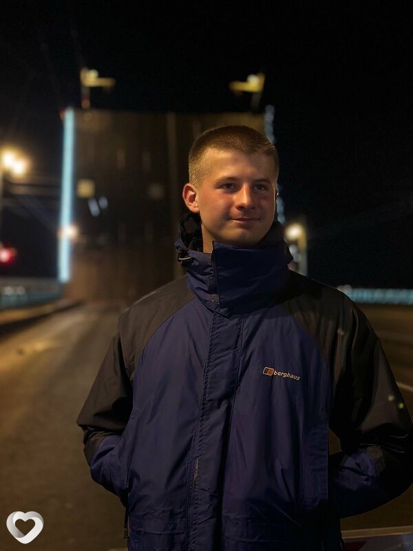 Виталик, 26, Пинске — анкета №1483368