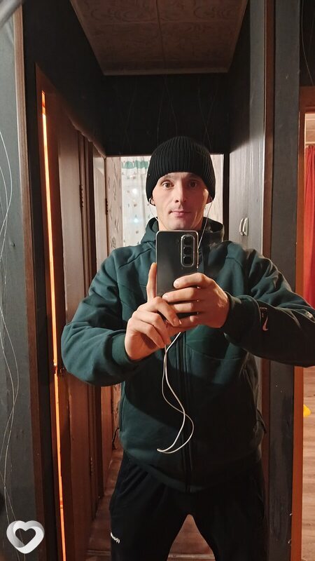 Александр, 29, Минусинске — анкета №1483642