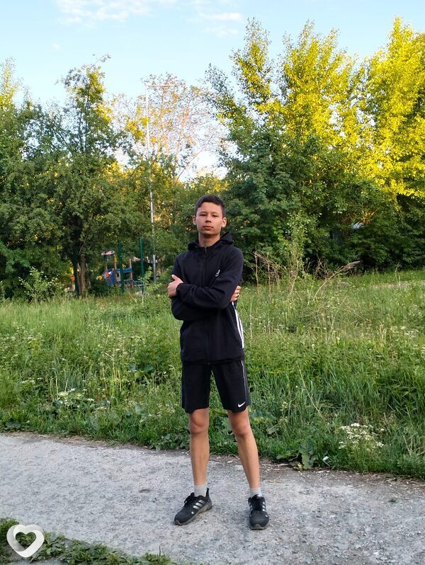 Стасик, 20, Первоуральске — анкета №1484398
