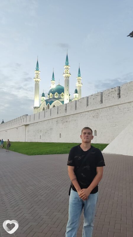 Антон, 20, Москве — анкета №1484231