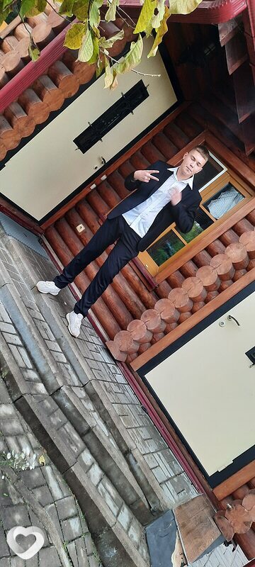 Максим, 21, Гродно — анкета №1483920