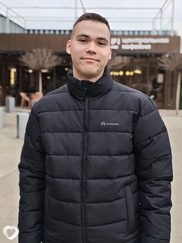 Максим, 21, Белореченске — анкета №1484099