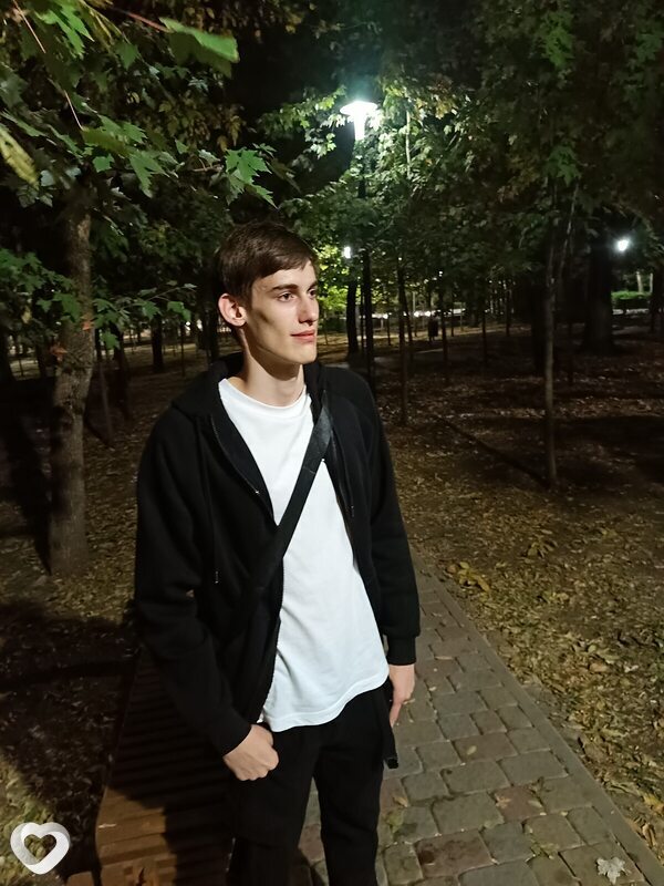 Даниил, 19, Москве — анкета №1485176