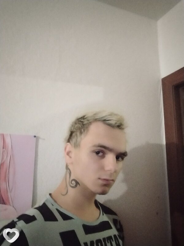 Дмитрий, 19, Щекине — анкета №1486235