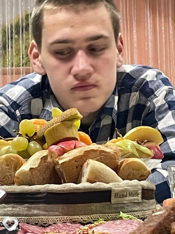 Андрей, 20, Москве — анкета №1486409